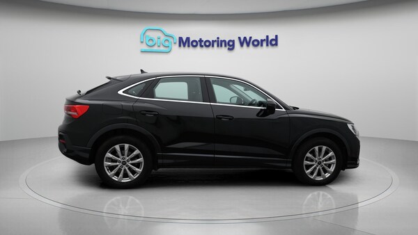 Used Audi Q3 2023 for sale - 76227642: Photo 9