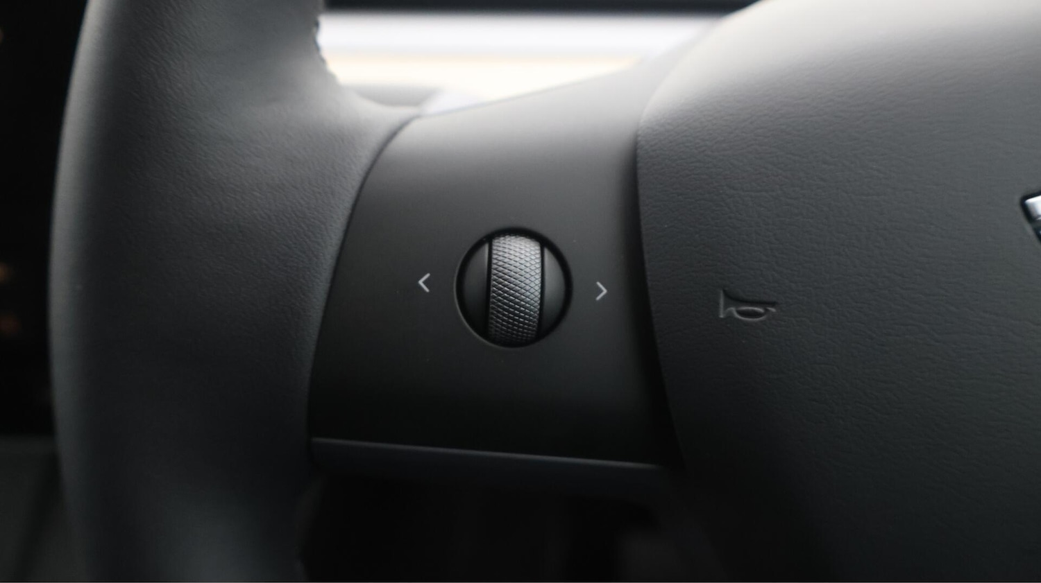 Used Tesla Model Y 2023 for sale - 76484652: Photo 24