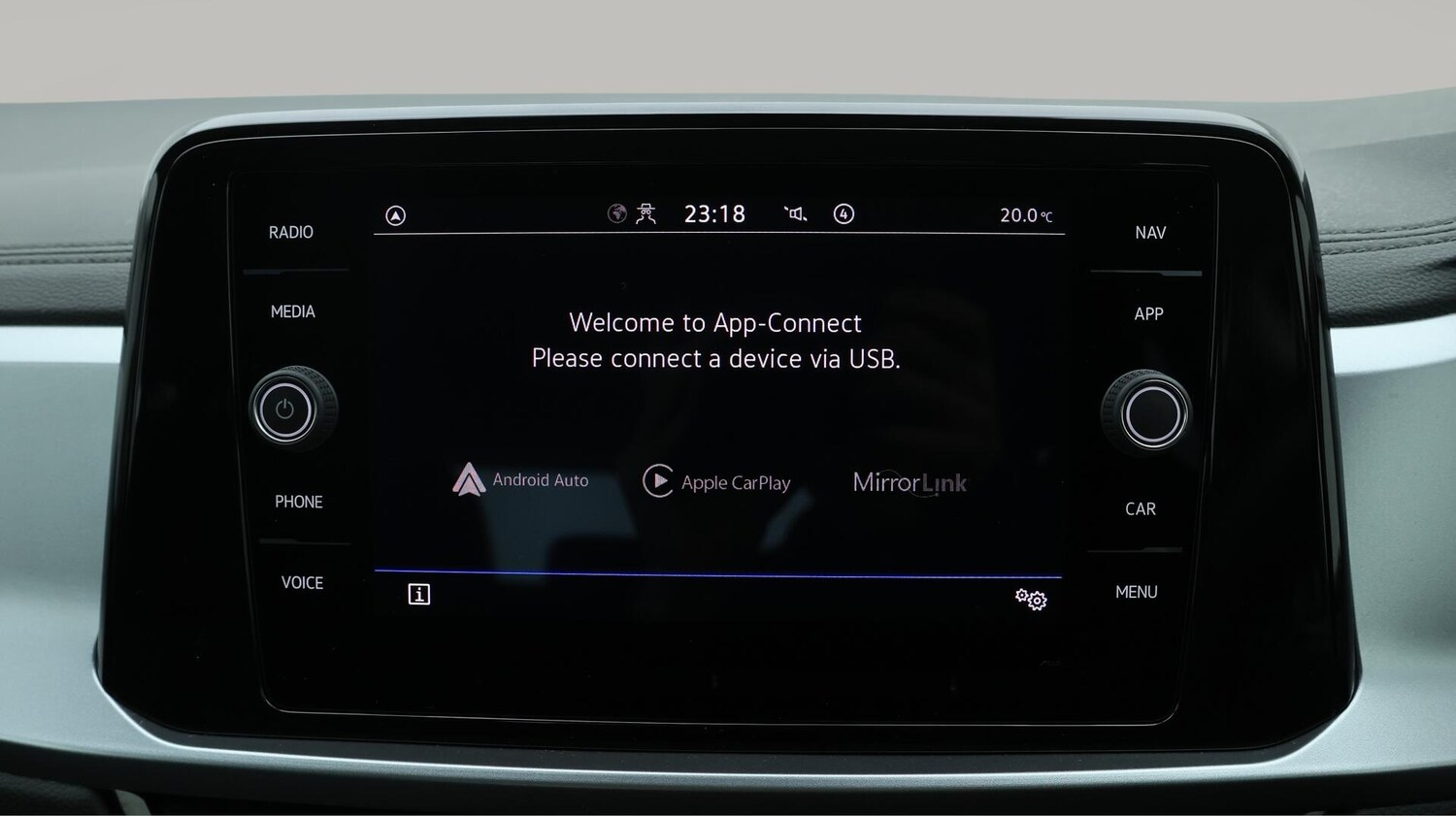 Used Volkswagen T-Roc 2022 for sale - 75941787: Photo 41