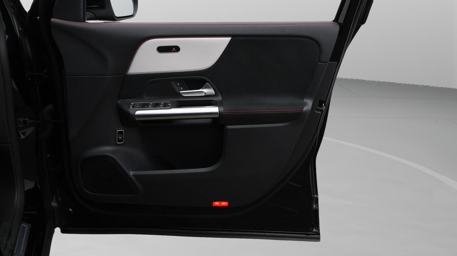 Used Mercedes-Benz EQA 2022 for sale - 76457876: Photo 16