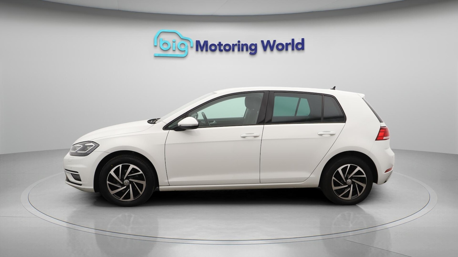 Used Volkswagen Golf 2019 for sale - 76370556: Photo 5