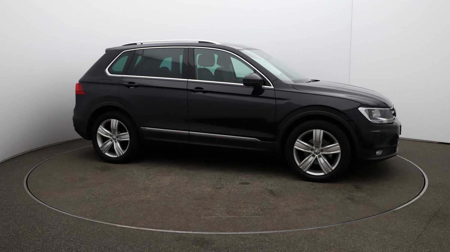 Used Volkswagen Tiguan for sale - 76811481: Photo 39