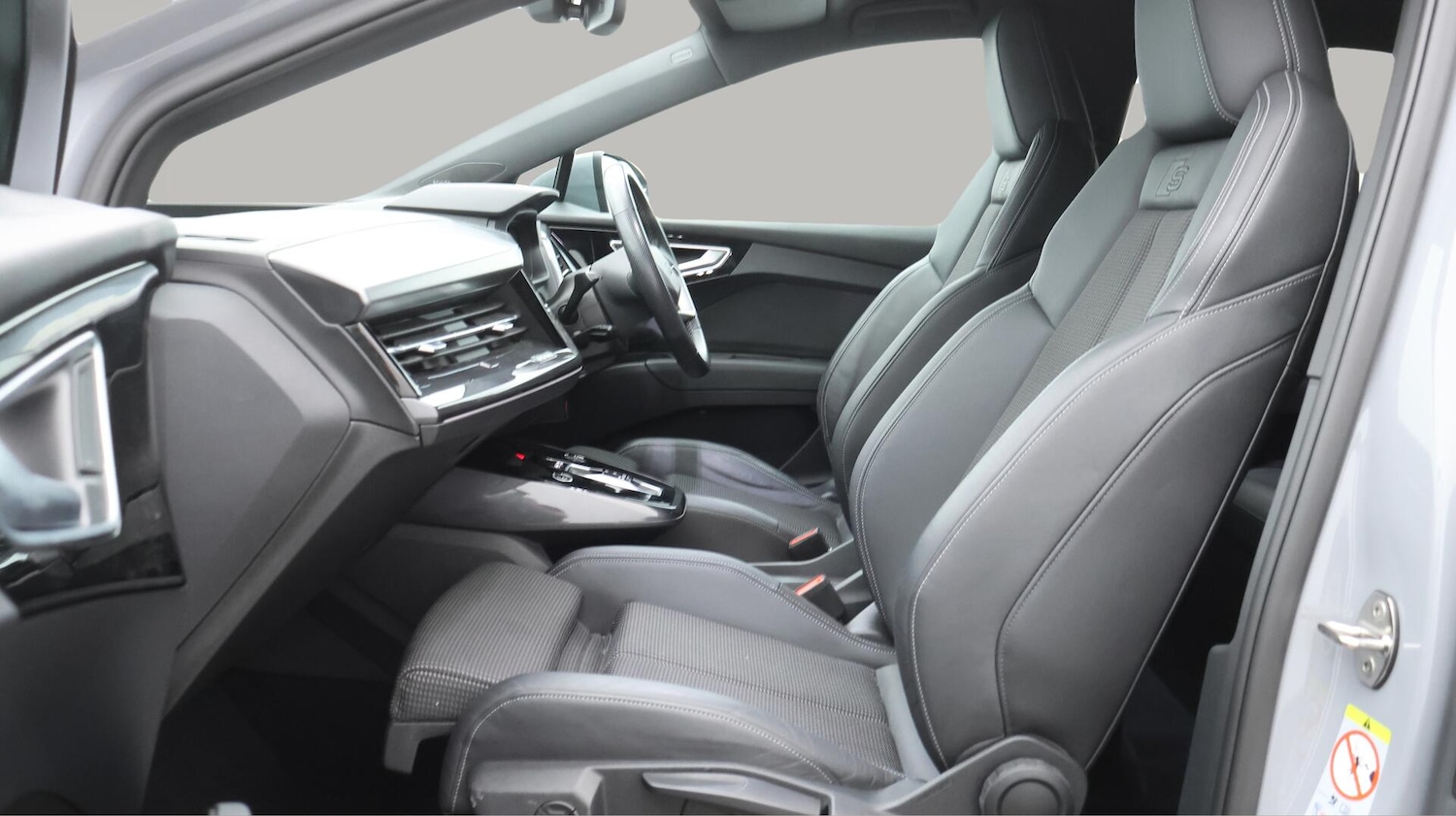 Used Audi Q4 e-tron 2022 for sale - 76031926: Photo 15