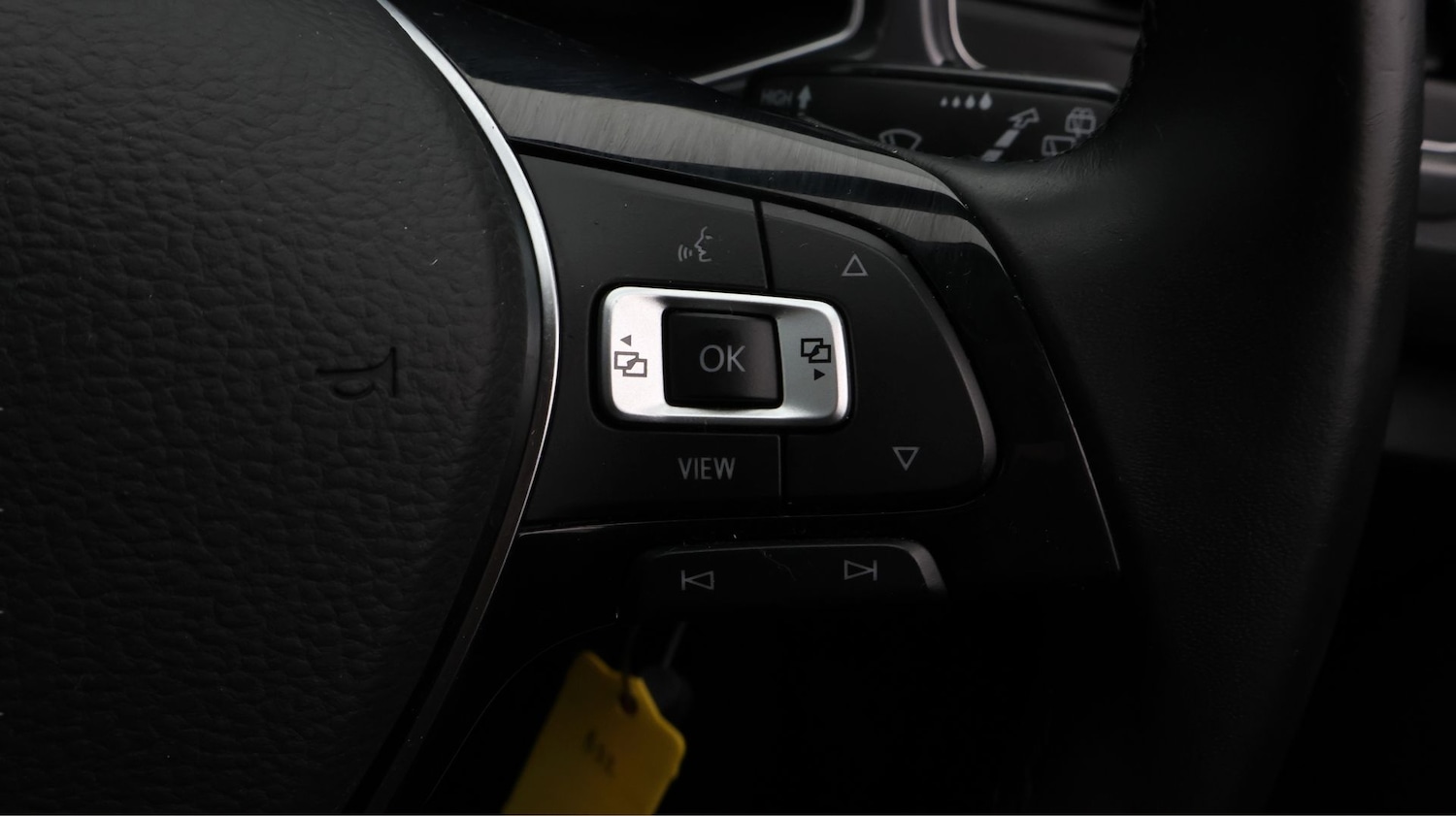 Used Volkswagen T-Roc 2021 for sale - 77750312: Photo 25