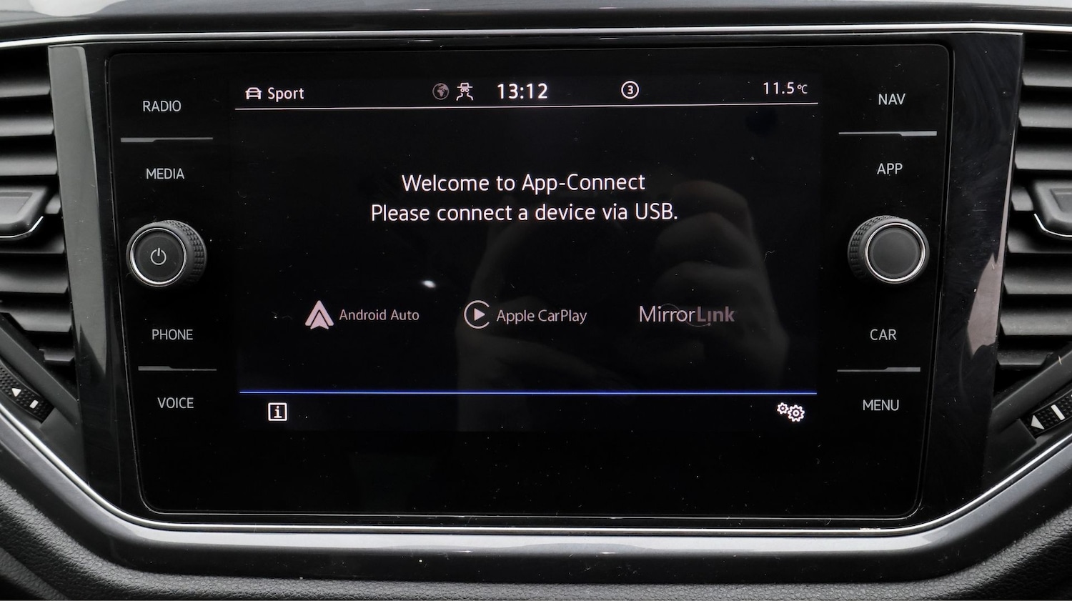 Used Volkswagen T-Roc 2021 for sale - 77750312: Photo 26