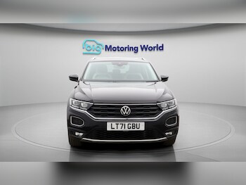 Used Volkswagen T-Roc 2021 for sale - 77750312: Photo