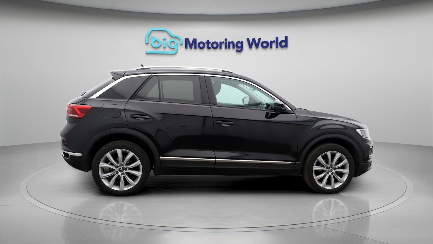 Used Volkswagen T-Roc 2021 for sale - 77750312: Photo 8
