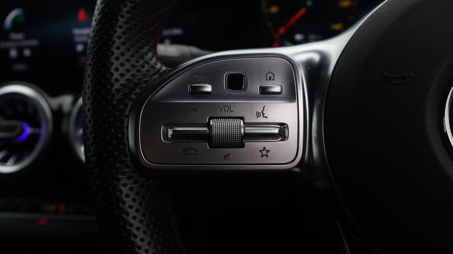 Used Mercedes-Benz EQA 2022 for sale - 76572949: Photo 25