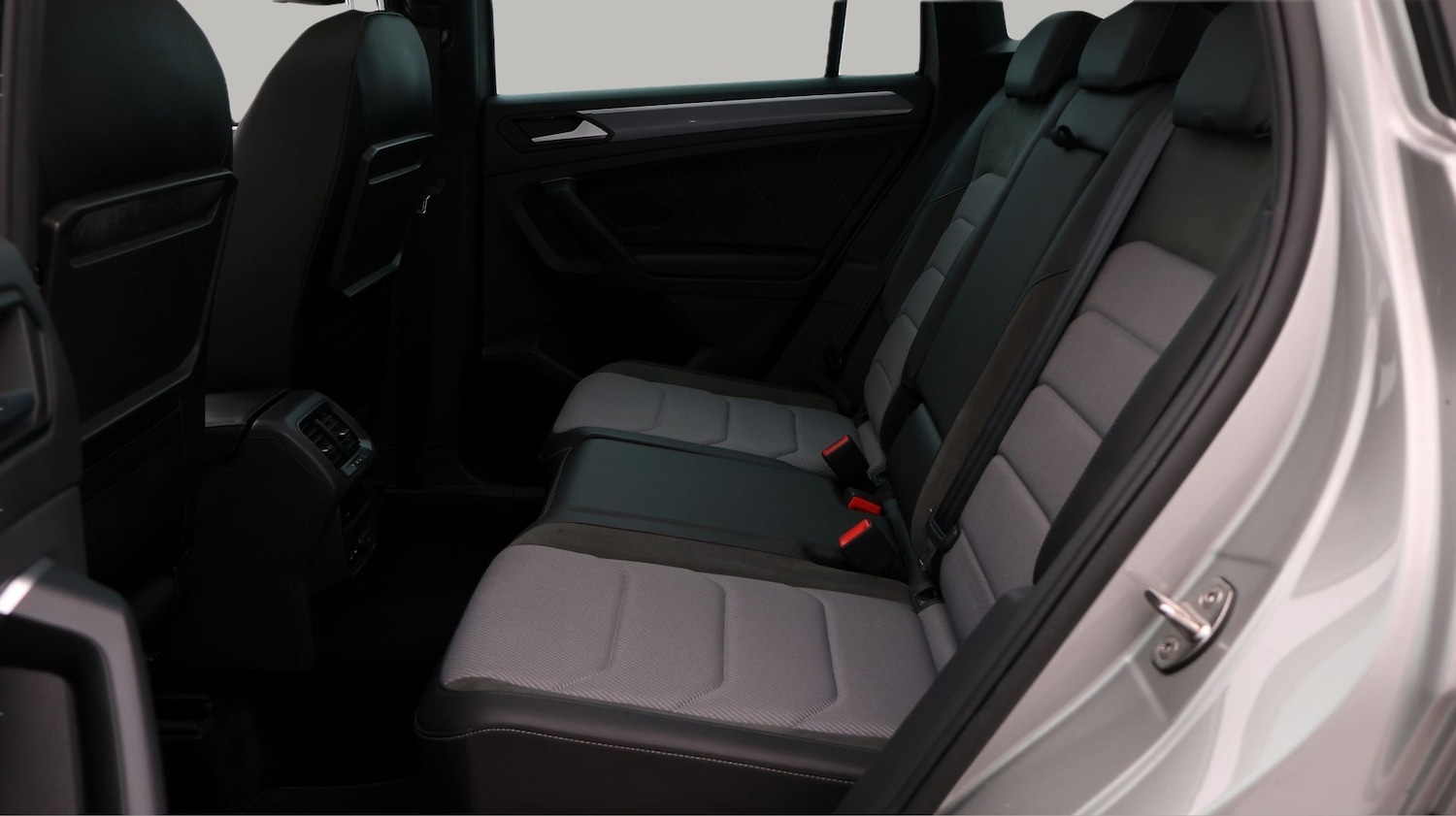 Used Volkswagen Tiguan 2019 for sale - 77521878: Photo 16