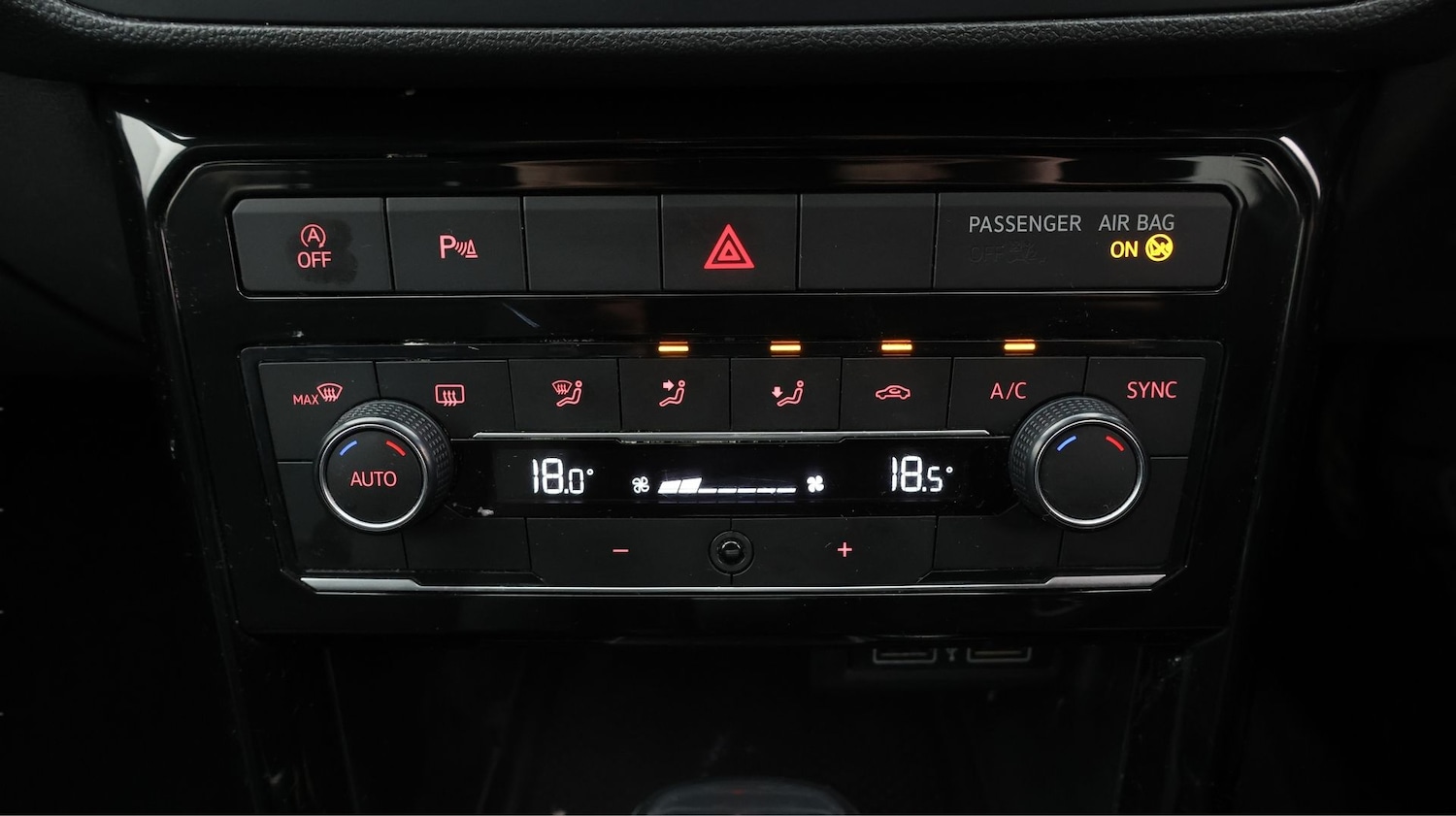 Used Volkswagen T-Cross for sale - 77902850: Photo 12