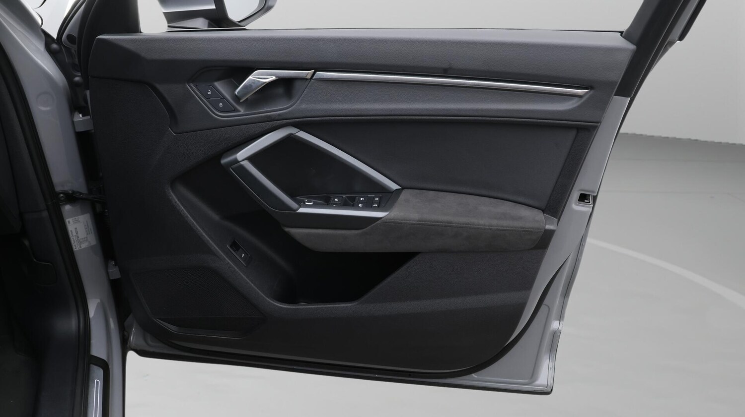 Used Audi RS Q3 2022 for sale - 76633389: Photo 16