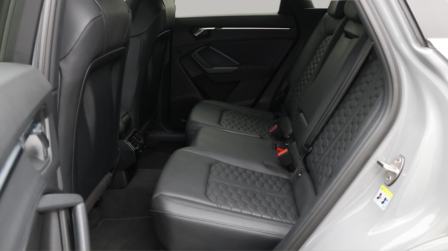 Used Audi RS Q3 2022 for sale - 76633389: Photo 17