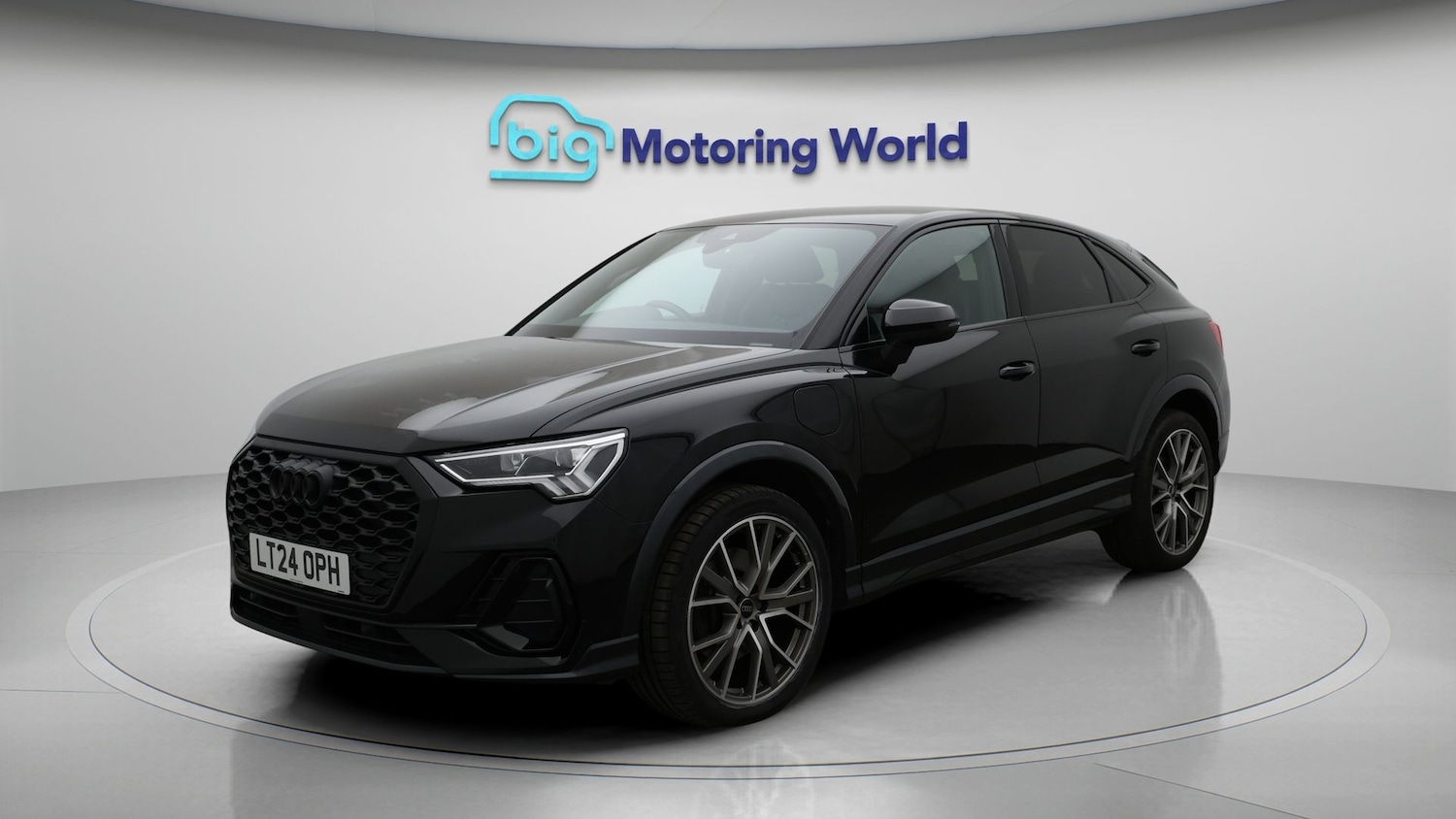 Used Audi Q3 2024 for sale - 77663259: Photo 3