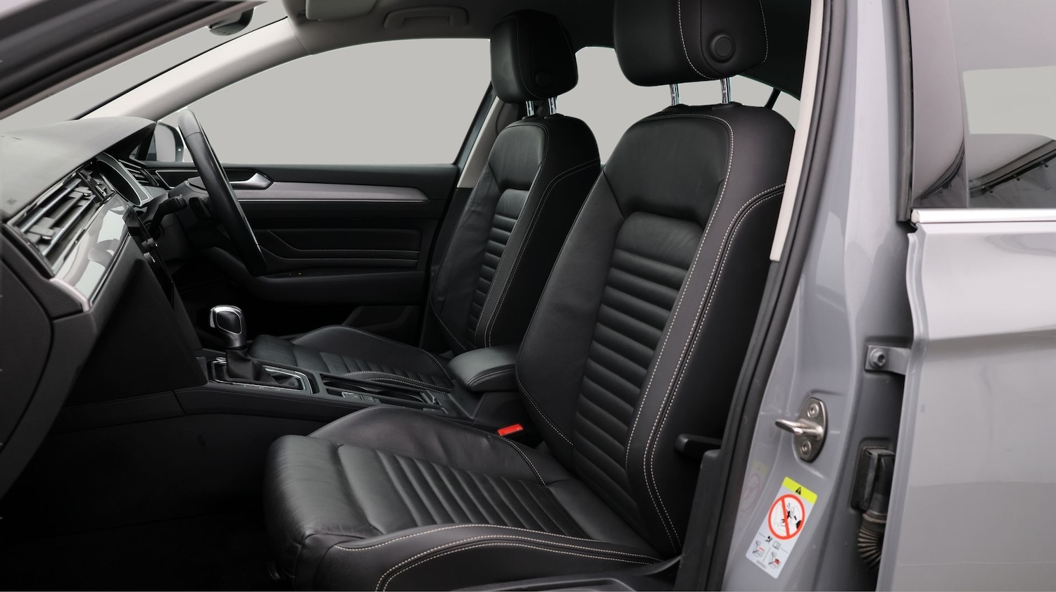 Used Volkswagen Passat 2021 for sale - 77666148: Photo 14