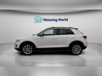 Used Volkswagen T-Roc 2022 for sale - 77846584: Photo