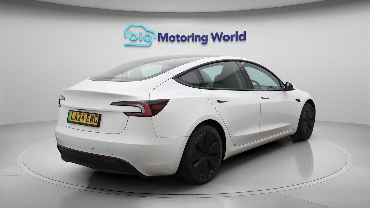 Used Tesla Model 3 2024 for sale - 76702345: Photo 8