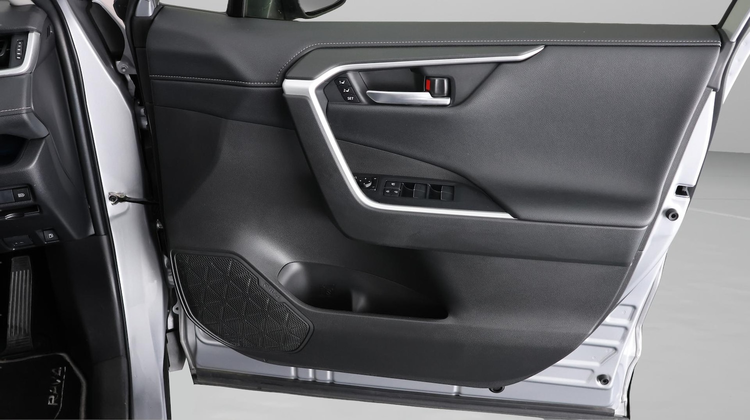 Used Toyota RAV4 2020 for sale - 76446822: Photo 16