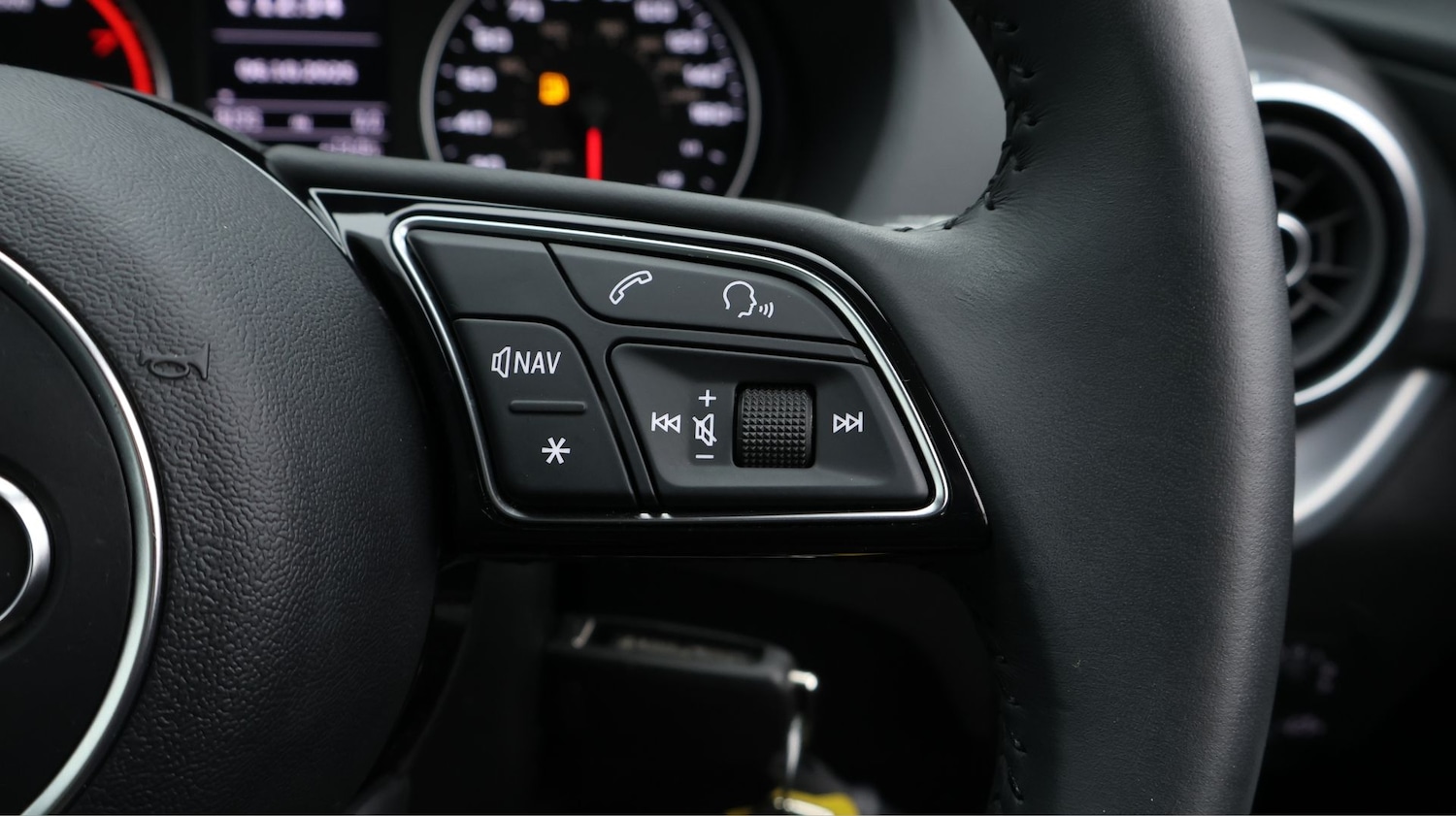 Used Audi Q2 2020 for sale - 77404407: Photo 23