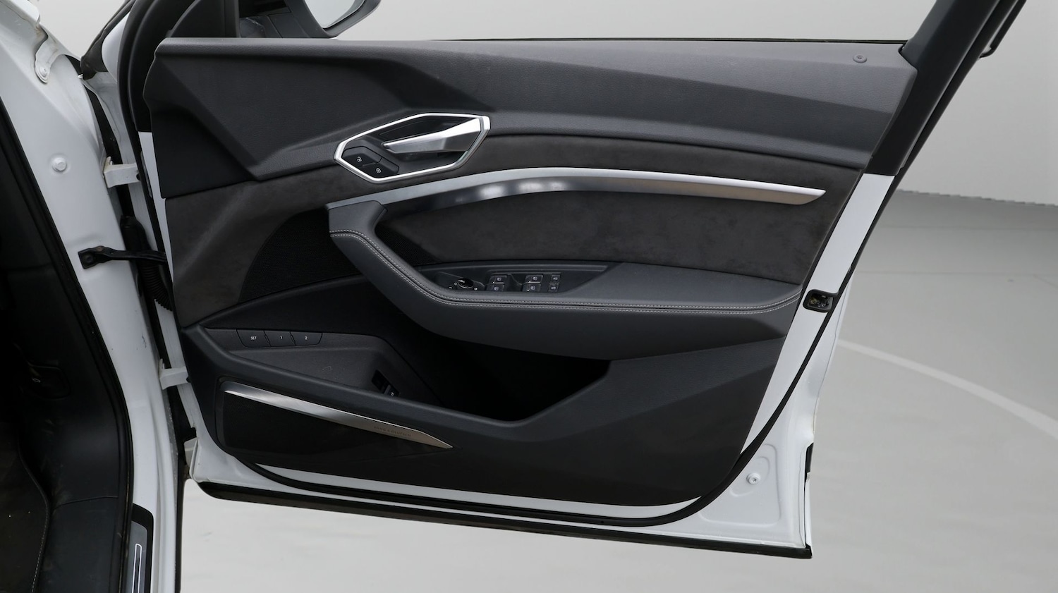 Used Audi e-tron 2021 for sale - 77662656: Photo 15