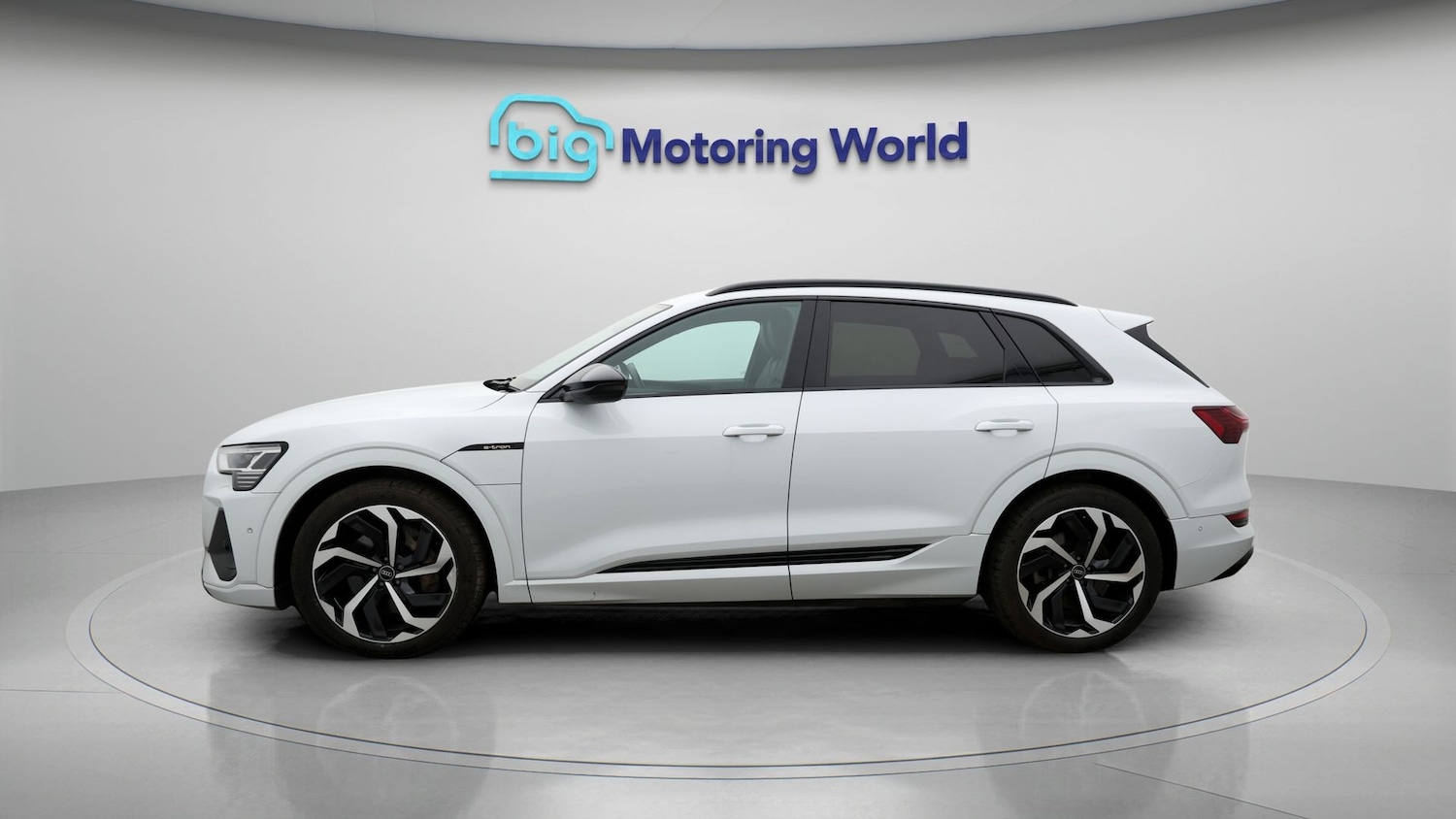 Used Audi e-tron 2021 for sale - 77662656: Photo 4