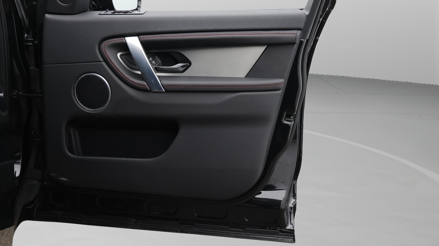 Used Land Rover Discovery Sport 2022 for sale - 76388142: Photo 16