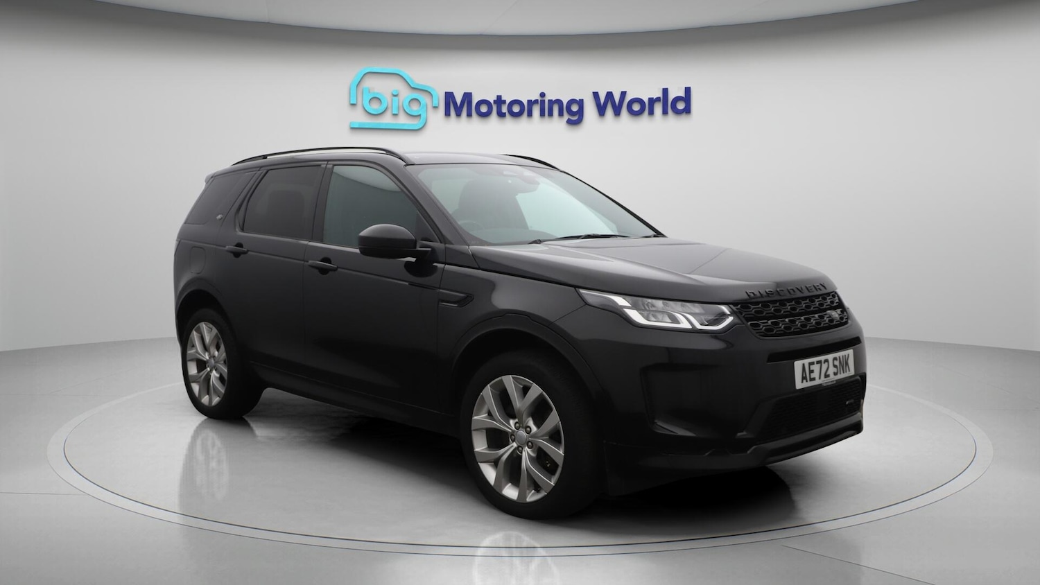 Used Land Rover Discovery Sport 2022 for sale - 76388142: Photo 2