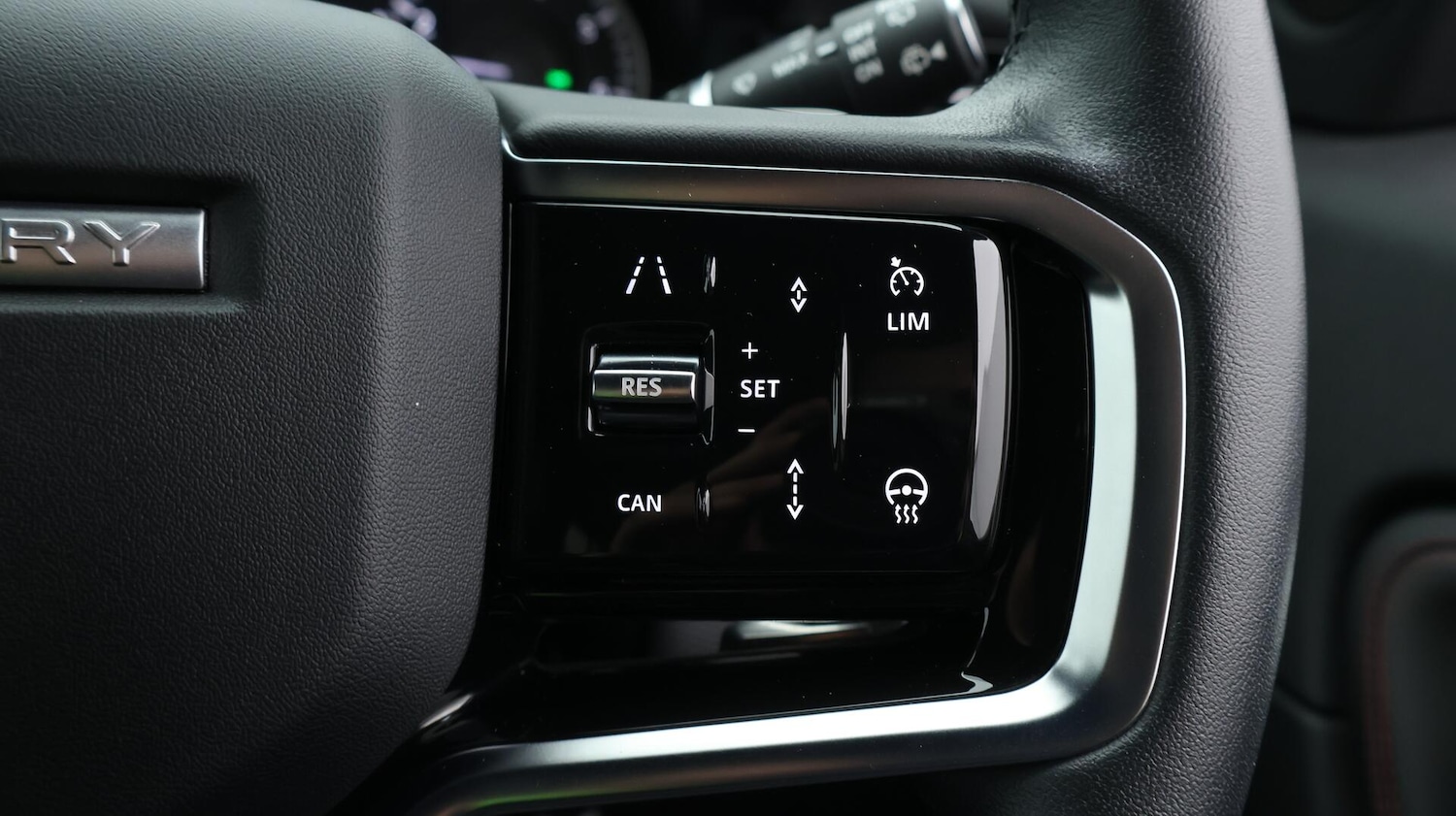 Used Land Rover Discovery Sport 2022 for sale - 76388142: Photo 24