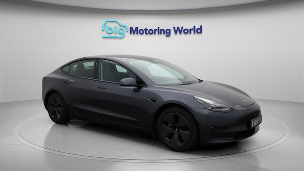 Used Tesla Model 3 2021 for sale - 76226274: Photo 2