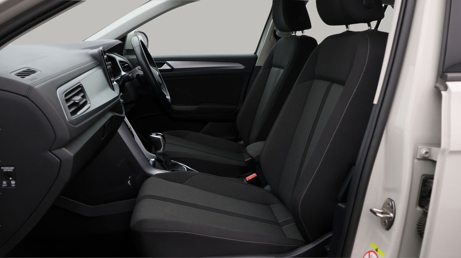 Used Volkswagen T-Roc for sale - 77759573: Photo 14