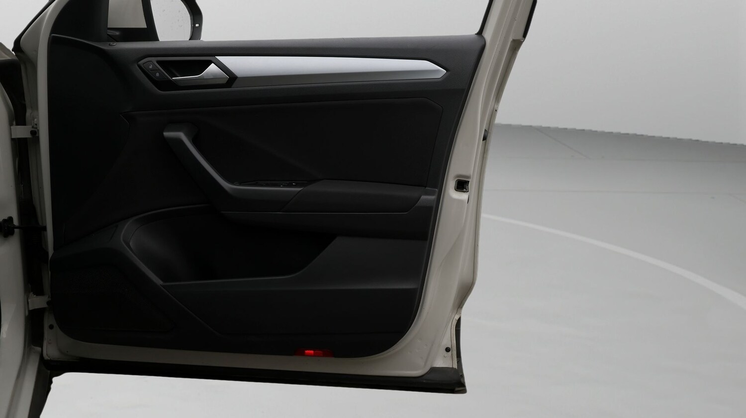 Used Volkswagen T-Roc for sale - 77759573: Photo 15