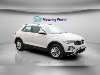Used Volkswagen T-Roc 2023 for sale - 77759573: Photo