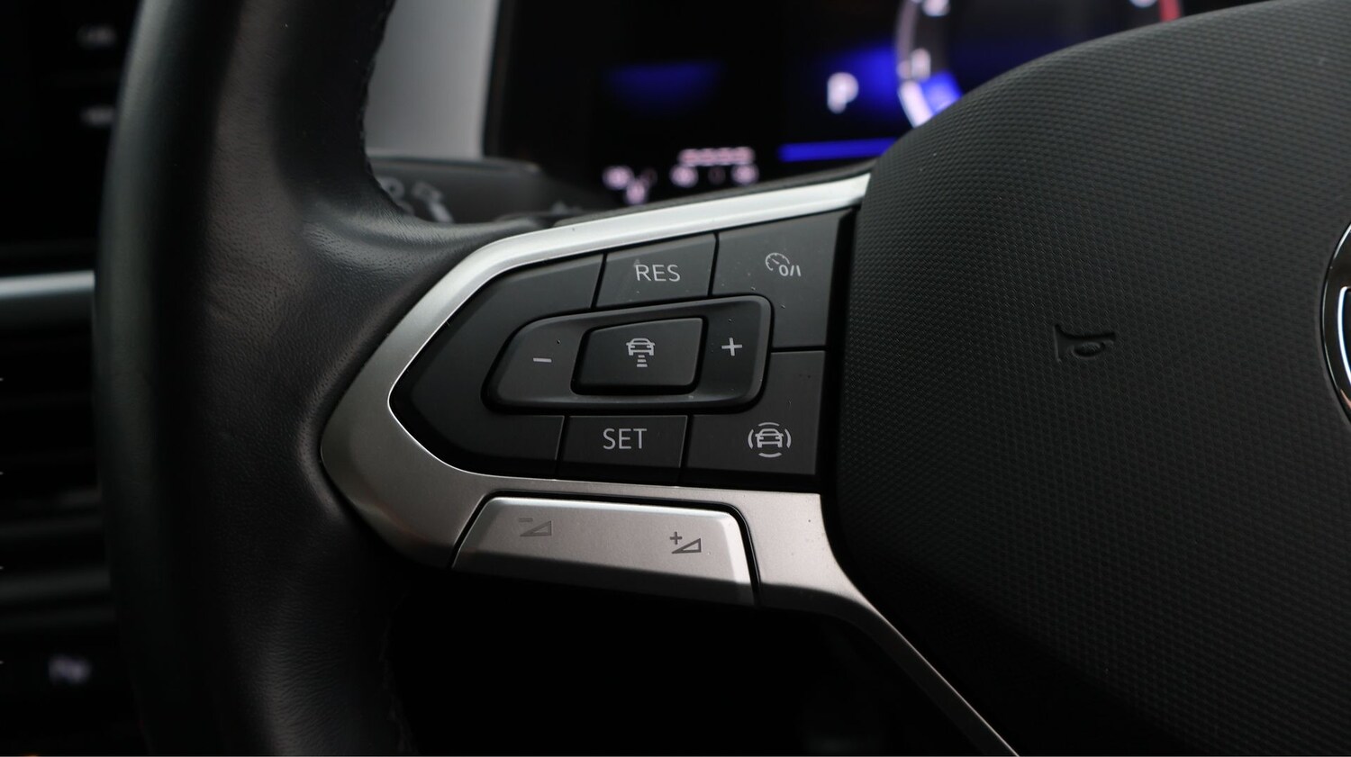 Used Volkswagen T-Roc for sale - 77759573: Photo 22