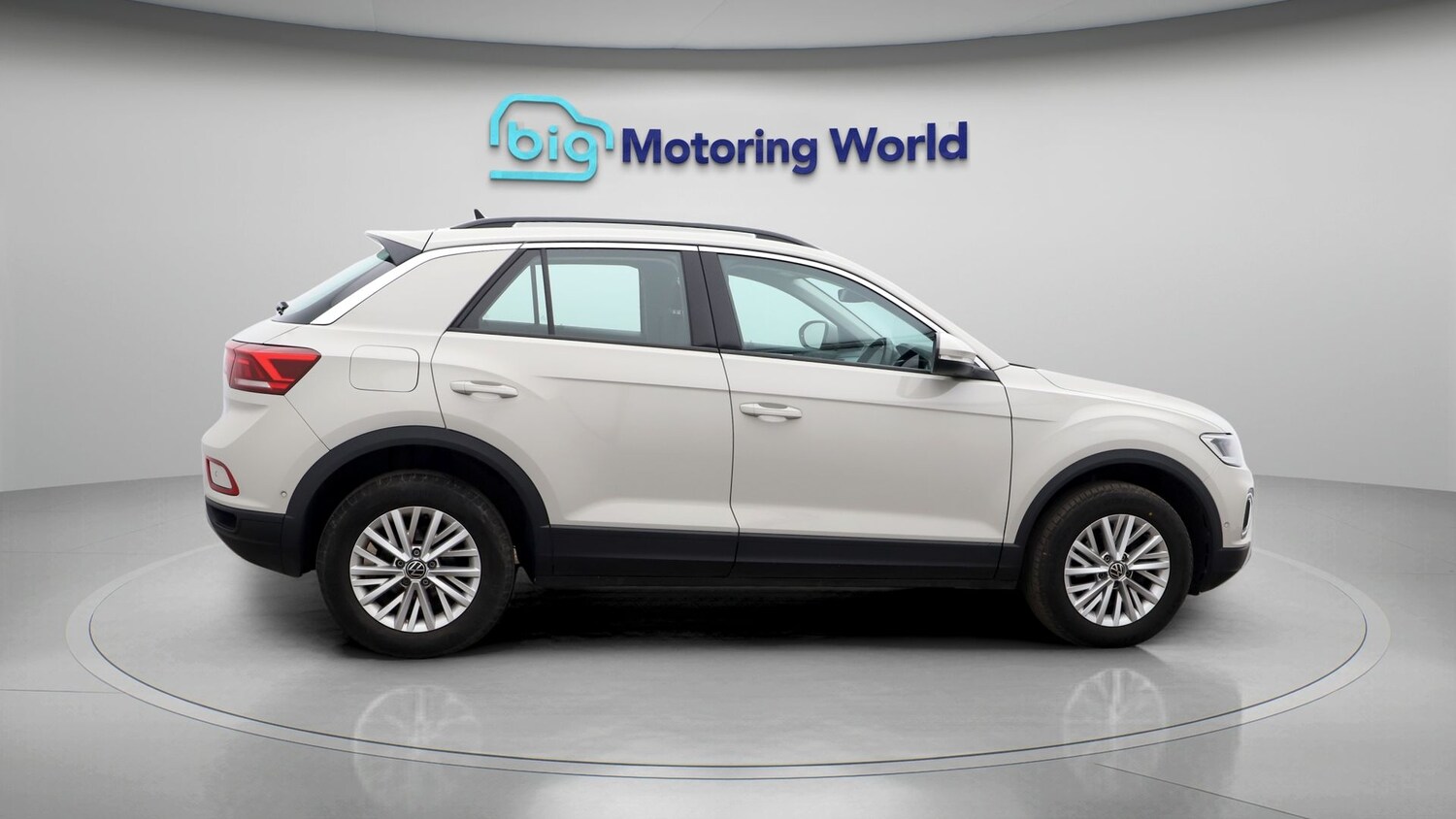 Used Volkswagen T-Roc for sale - 77759573: Photo 8