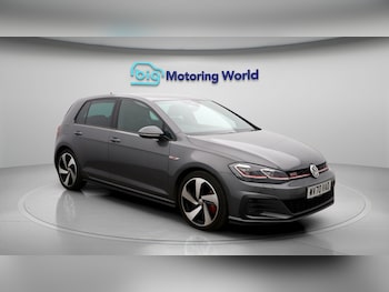 Volkswagen - Golf