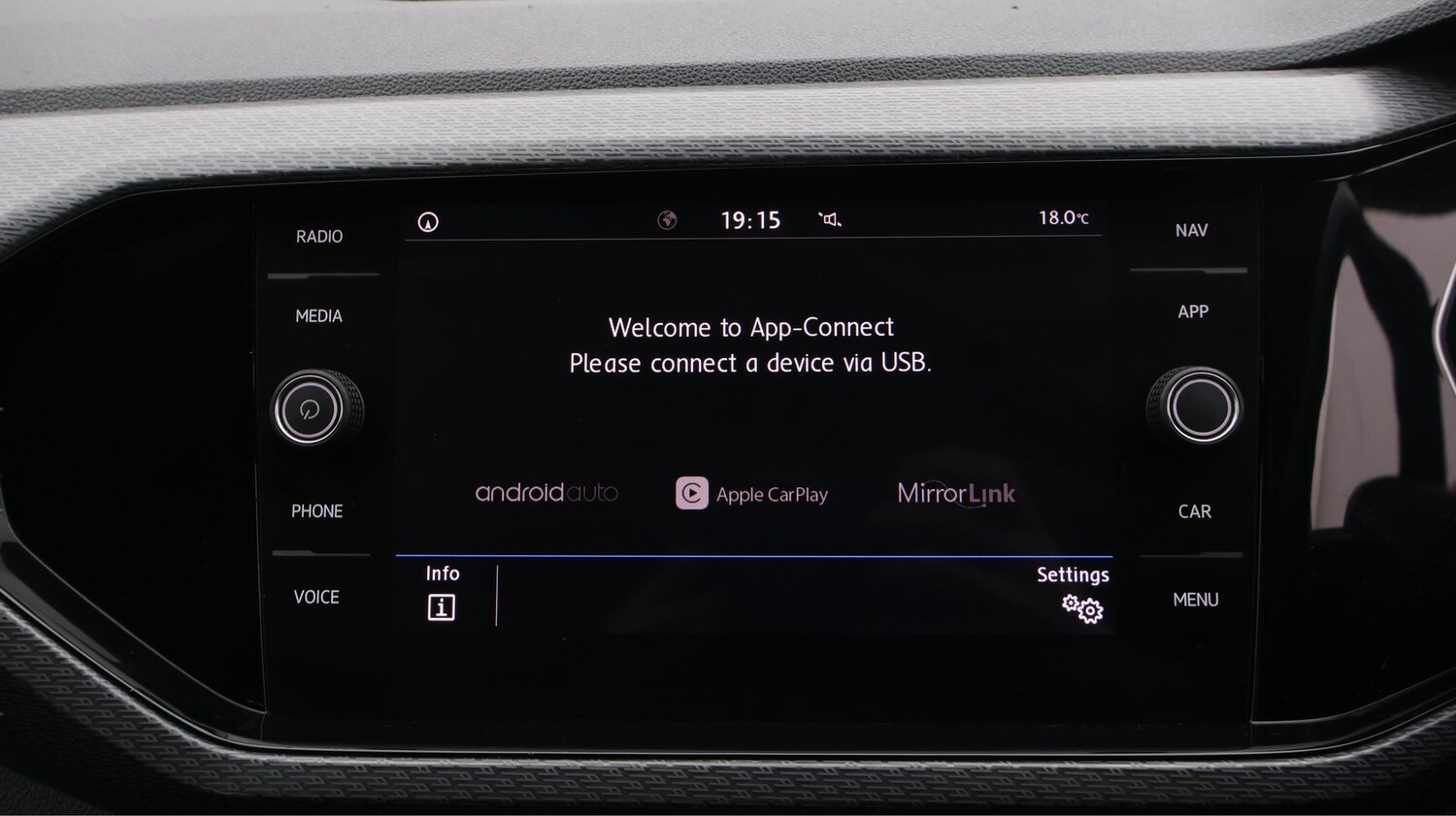 Used Volkswagen T-Cross 2020 for sale - 77675812: Photo 25