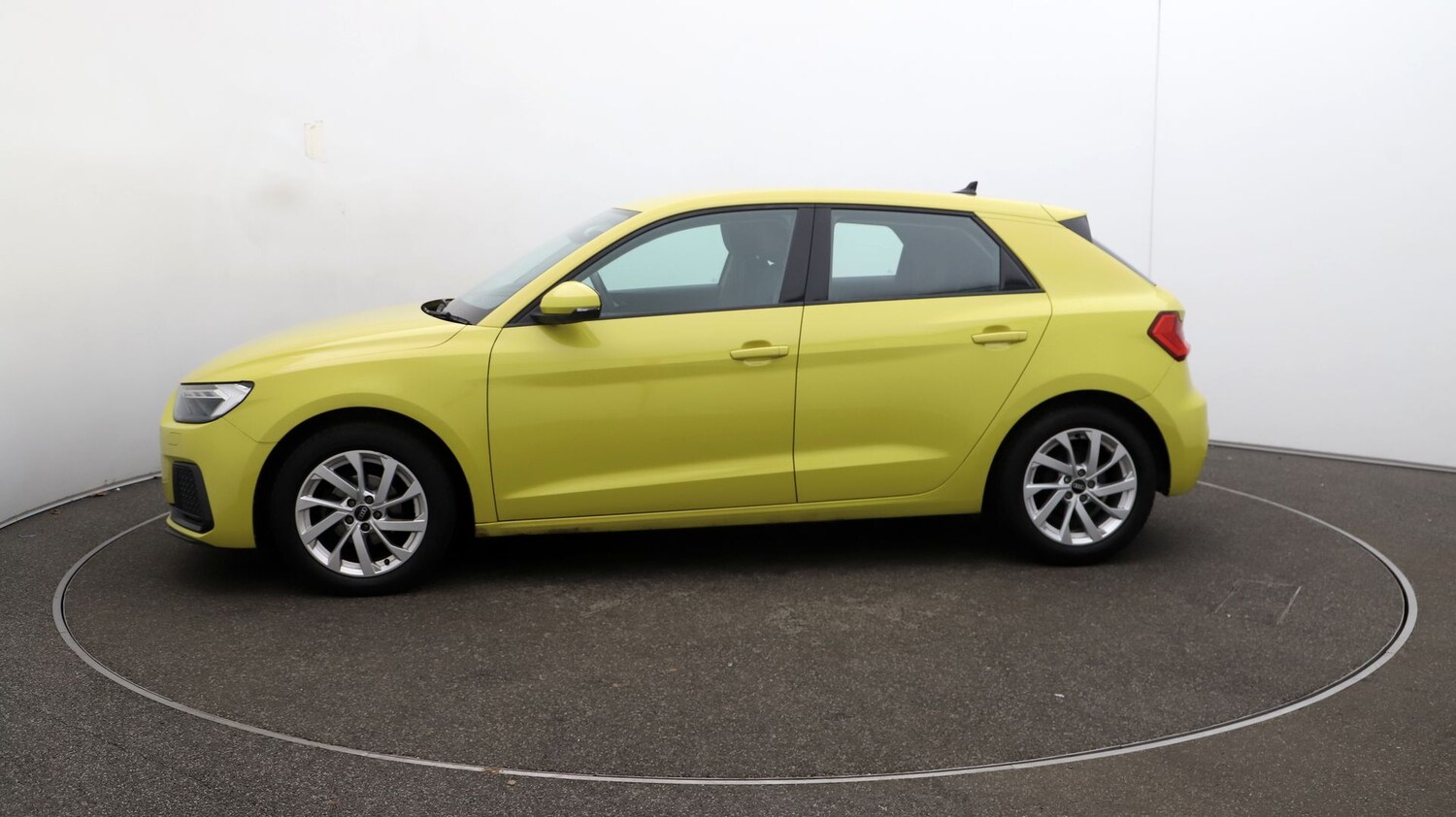 Used Audi A1 for sale - 76811075: Photo 57
