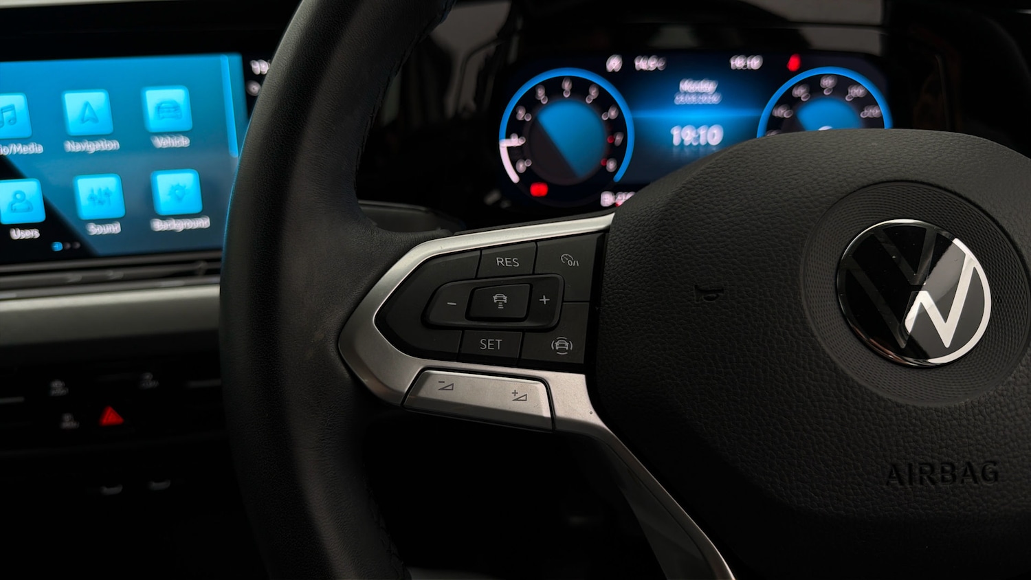 Used Volkswagen Golf 2023 for sale - 77997532: Photo 22