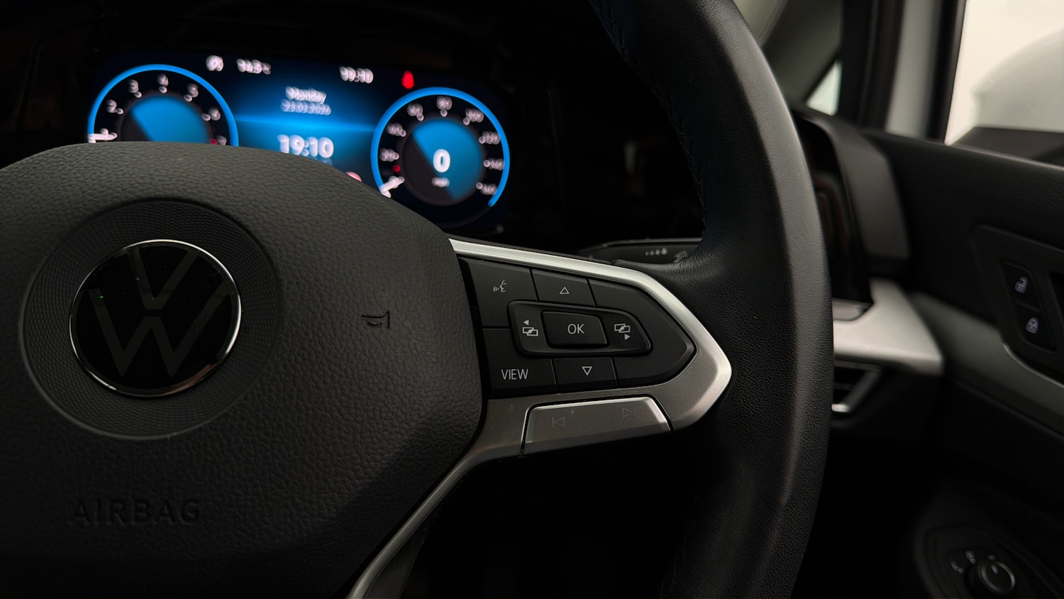 Used Volkswagen Golf 2023 for sale - 77997532: Photo 23