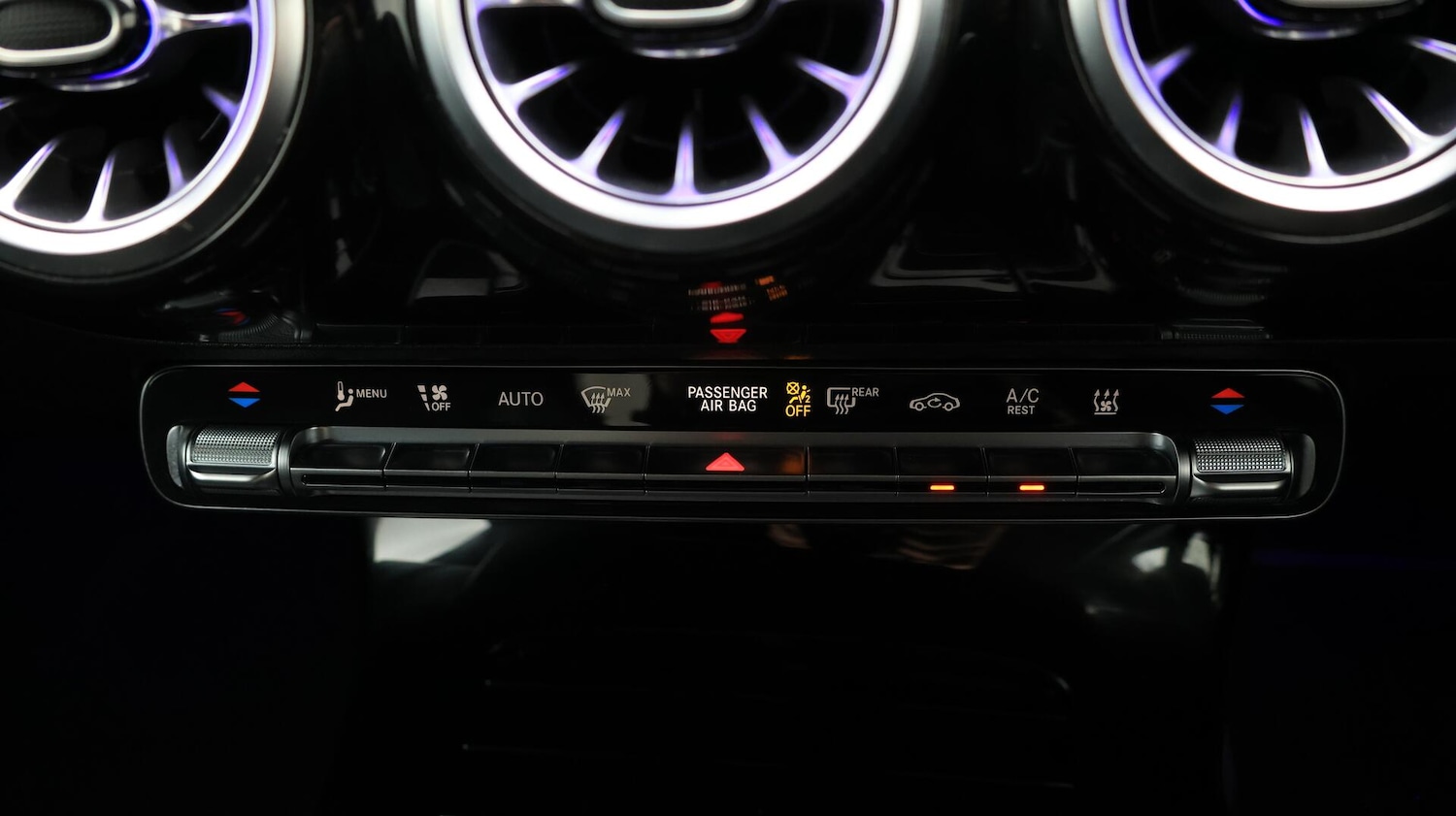 Used Mercedes-Benz A-Class 2021 for sale - 76380932: Photo 11