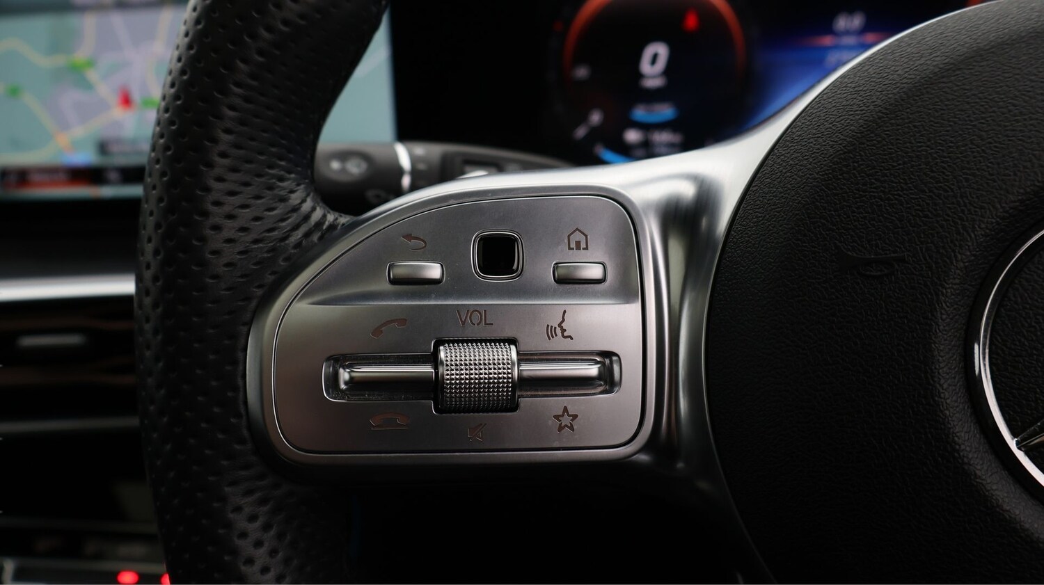 Used Mercedes-Benz EQC 2023 for sale - 77975591: Photo 26