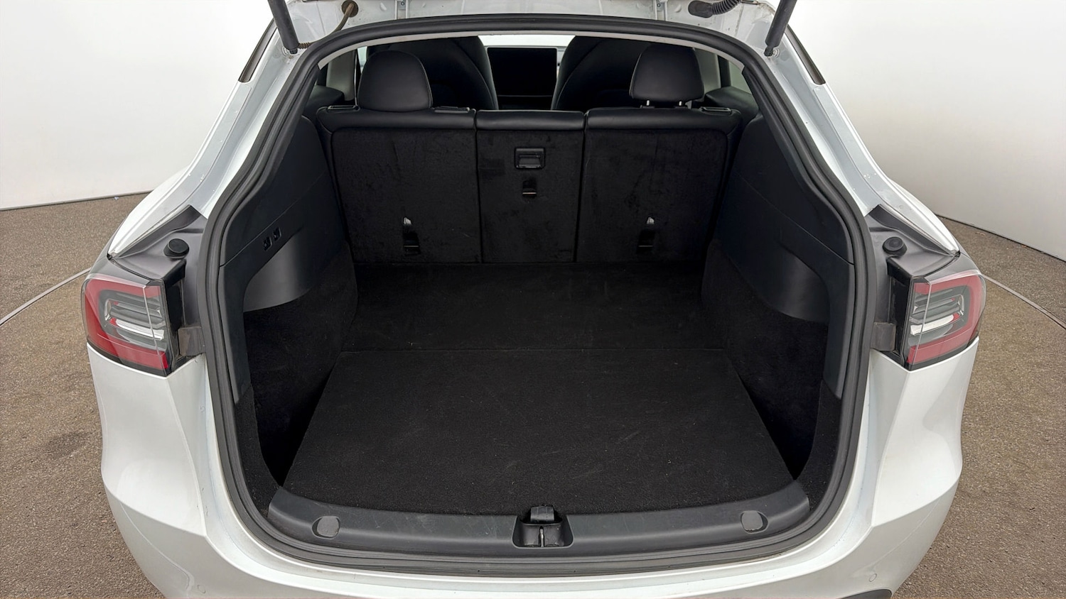 Used Tesla Model Y 2022 for sale - 77919159: Photo 16