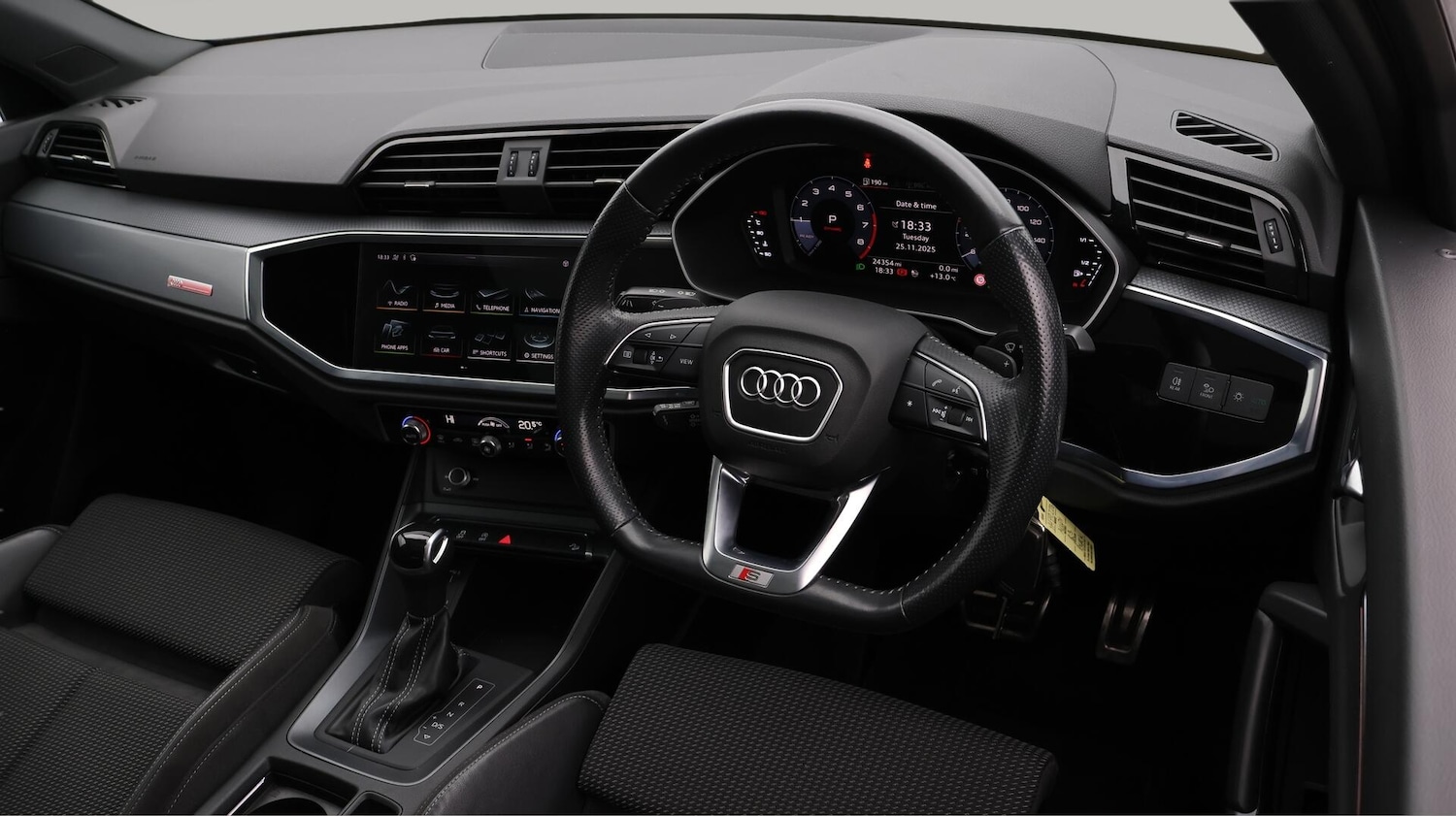 Used Audi Q3 2020 for sale - 76715437: Photo 10