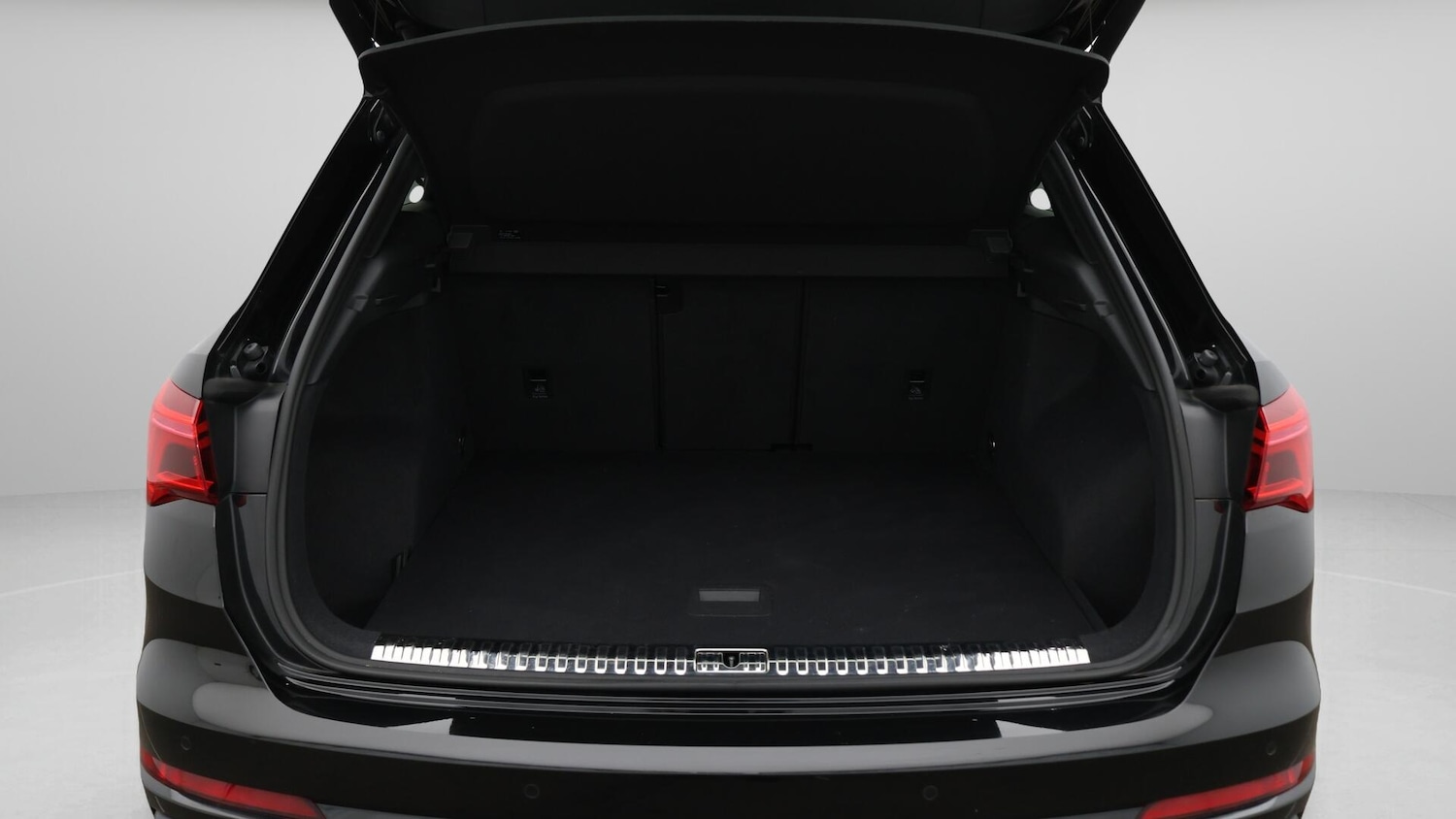 Used Audi Q3 2020 for sale - 76715437: Photo 18