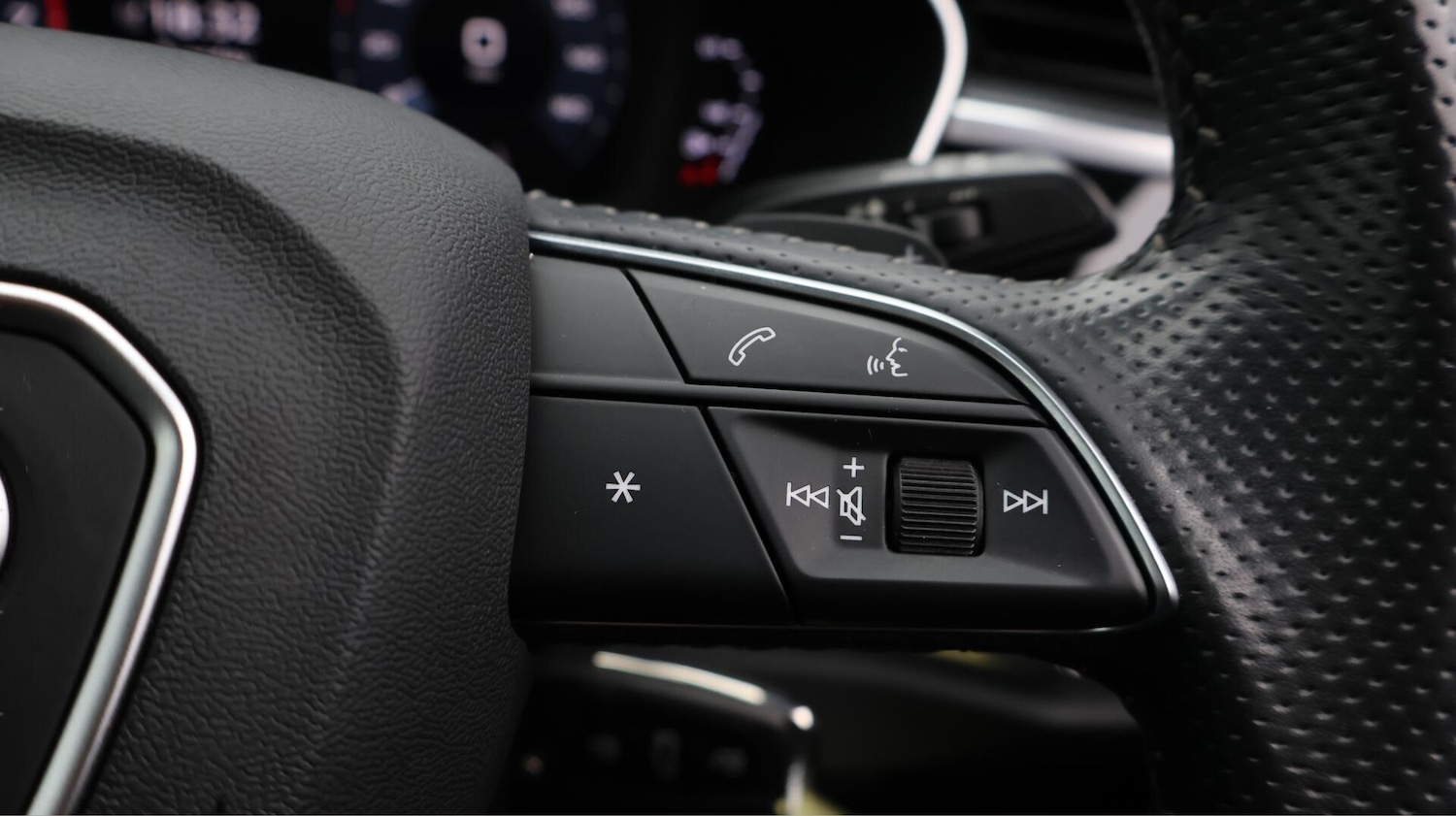 Used Audi Q3 2020 for sale - 76715437: Photo 28