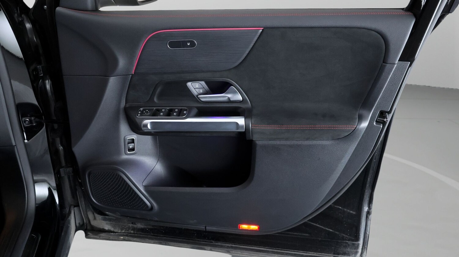 Used Mercedes-Benz EQB for sale - 77675355: Photo 15