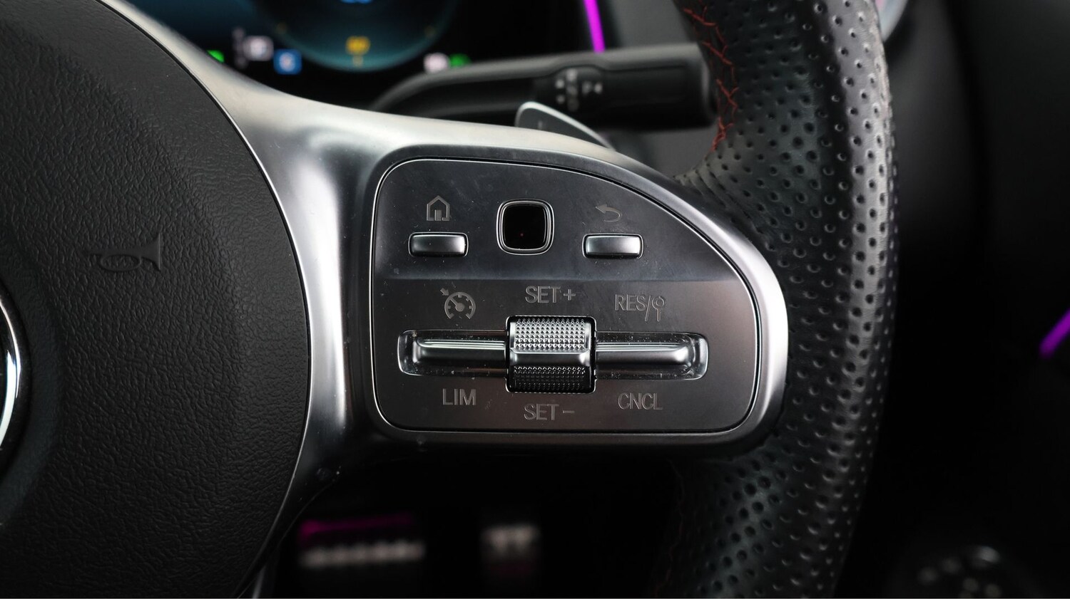 Used Mercedes-Benz EQB for sale - 77675355: Photo 26