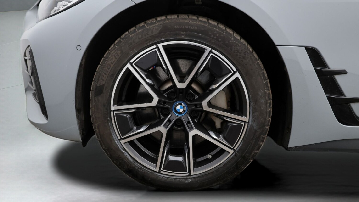 Used BMW i4 2023 for sale - 77493869: Photo 18