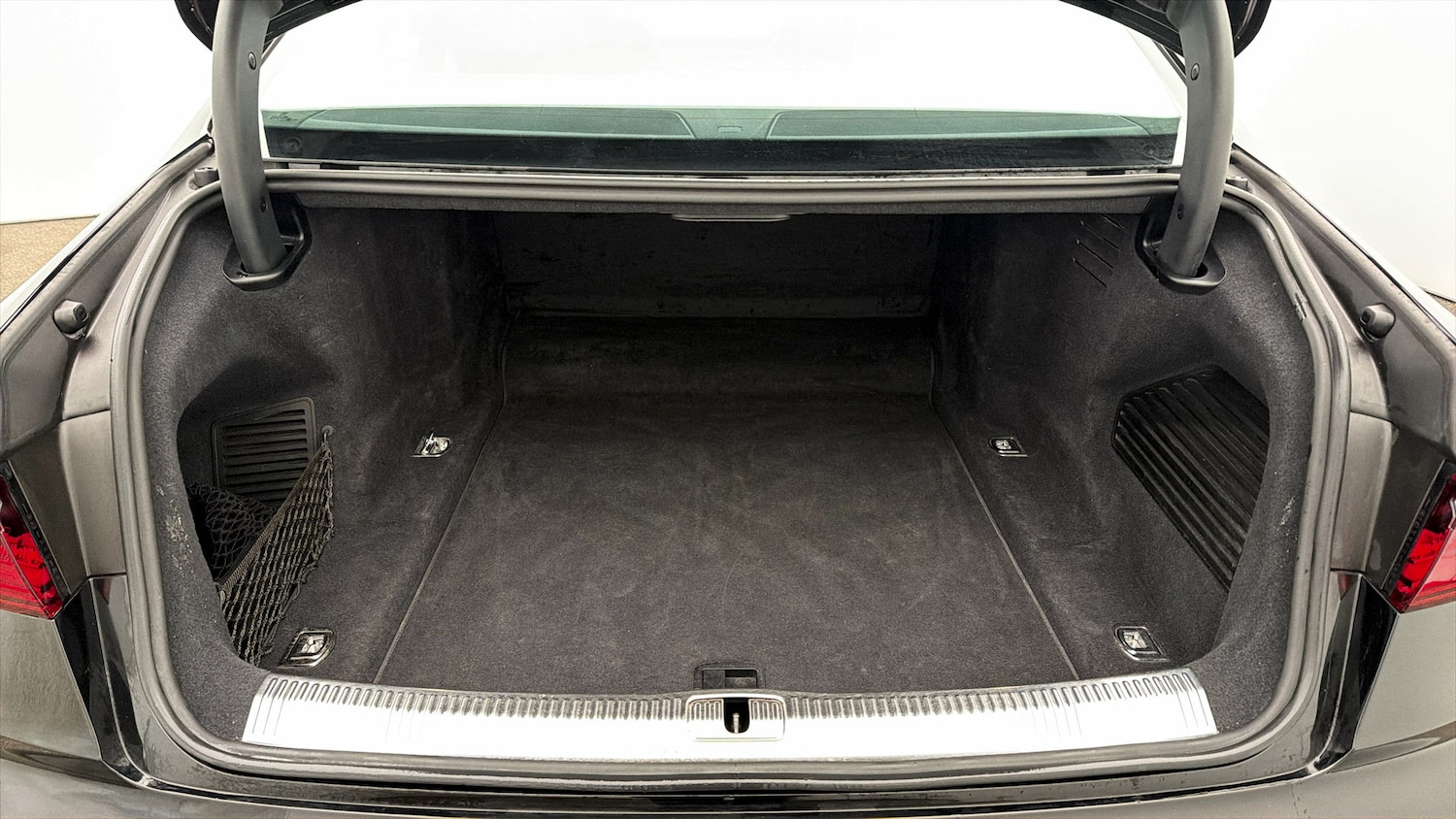 Used Audi A8 2019 for sale - 78104031: Photo 16