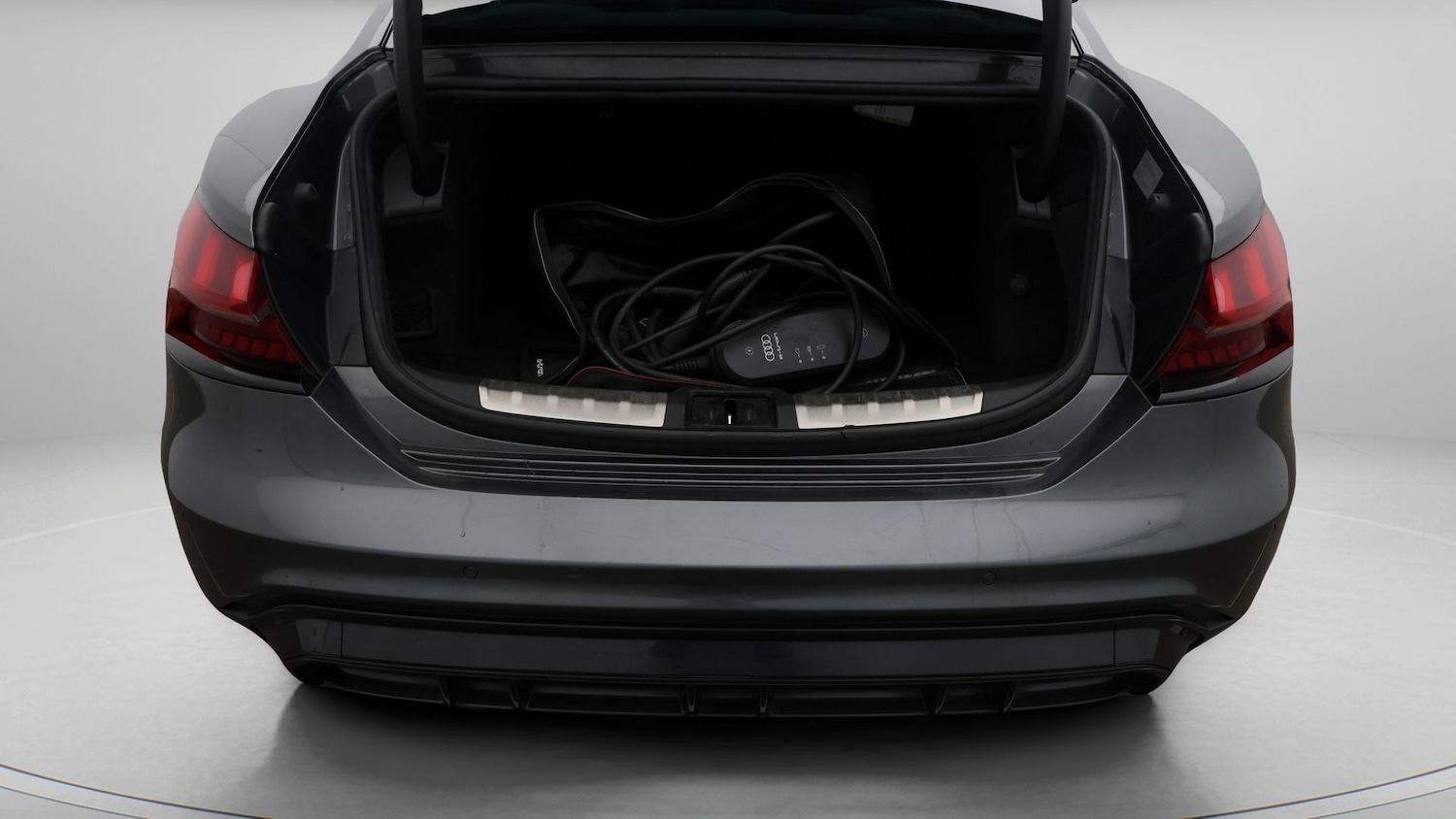 Used Audi e-tron GT 2022 for sale - 77382853: Photo 17