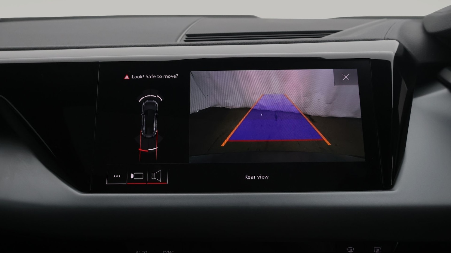 Used Audi e-tron GT 2022 for sale - 77382853: Photo 27